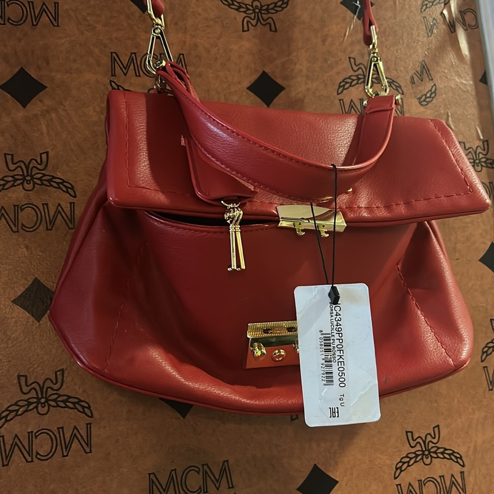 LOVE MOSCHINO purse in red leather